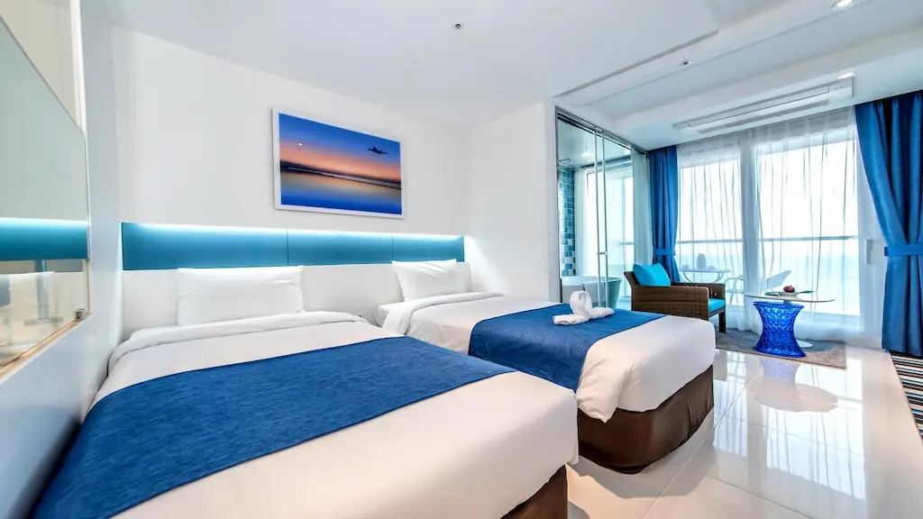 Guest room