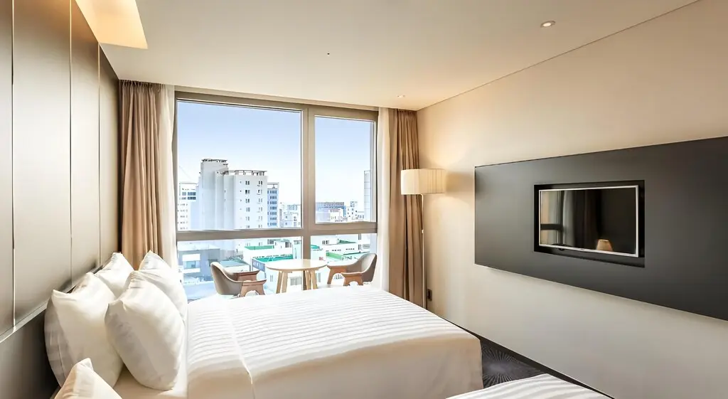 Guest room