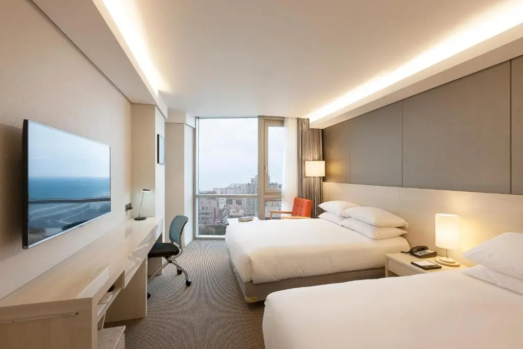 Guest room