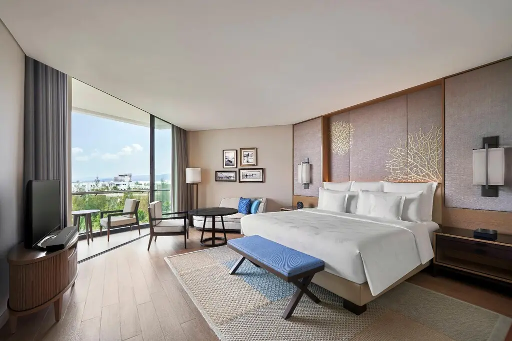 1 King Classic Ocean View Balcony - Room plan