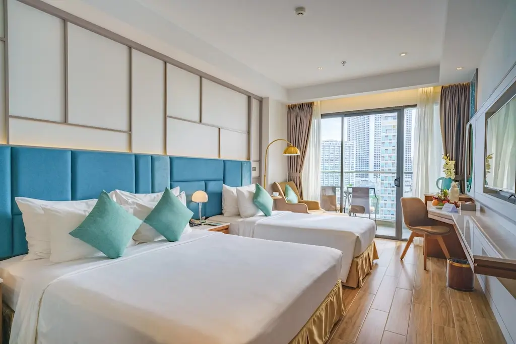 Premier Deluxe Triple - Room plan
